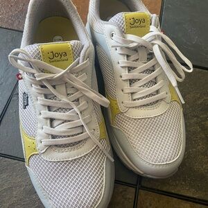 Joya Switzerland White/Lime Sneakers Size 9